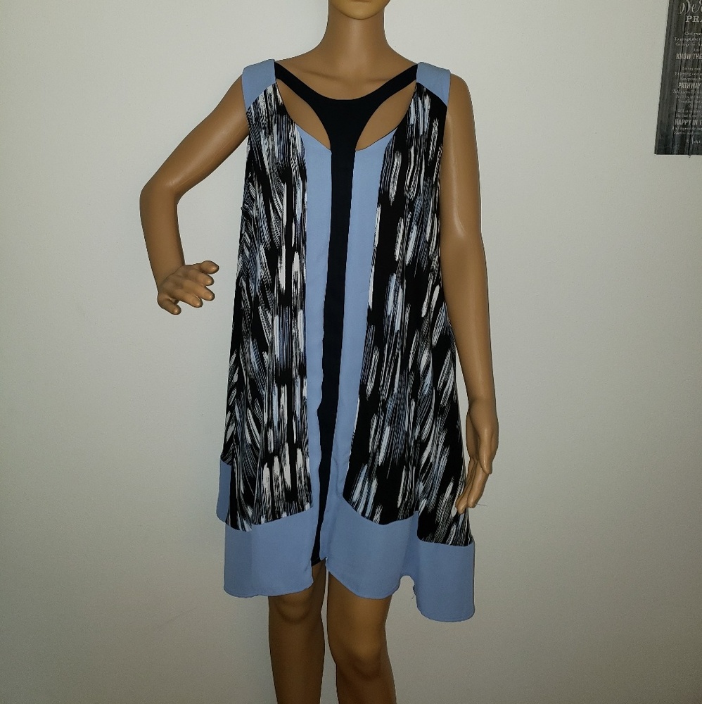 Beautiful top, size 20, brand new